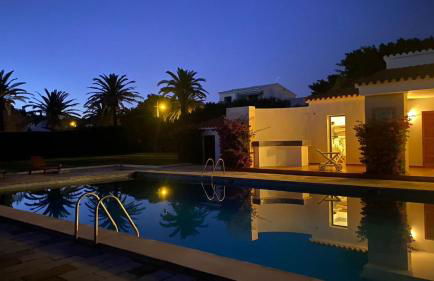 LA CALMA Espectacular villa con jardín y piscina en Menorca - Foto 57