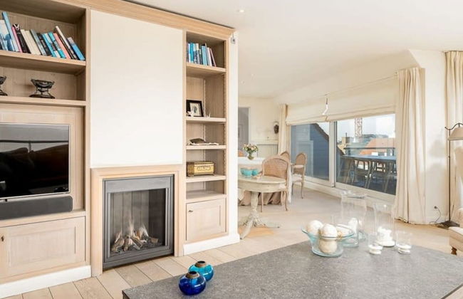 Stunning Penthouse With Free Parking and sea View - Foto 17