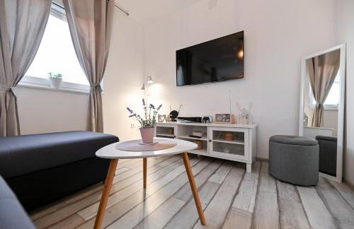 Holiday home Aprilis with pool, jacuzzi and sauna - Foto 41