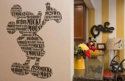 MagicwayVillas Mick's ClockHouse Pool & Spa - Walk to Disneyland - Foto 22