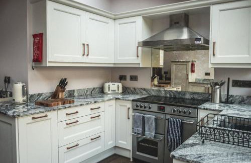 The Saddle Room - Photo 49