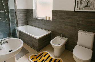 Beautiful house in the heart of a golf course. - Foto 17