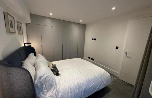Two Bedroom House In Kilburn - Foto 6