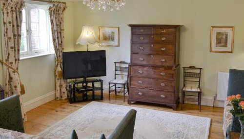 Garden Cottage - Photo 2