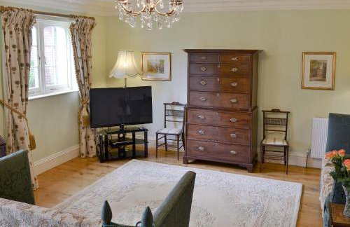 Garden Cottage - Photo 2