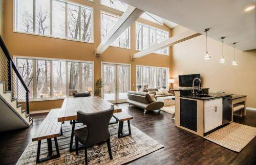 Modern Home of Style & Comfort! - Foto 1