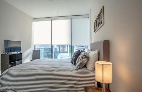 High Rise 2 Bedroom apartment in a Great location apts - Foto 13