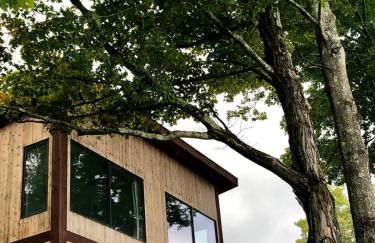 Luxury Lake Memphremagog Loft - 2 Bedrooms Water Views Firepit & Dock near Jay Peak - Foto 15