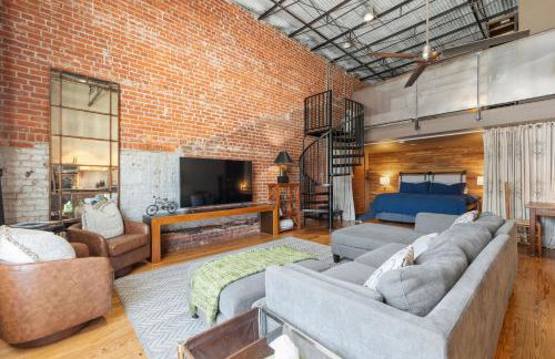 Industrial Modern Loft in Downtown Lafayette - Foto 10