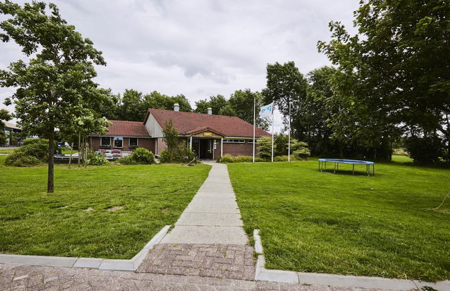 De Jister Groepshuis aan het Water Voor 30-62 Personen - Foto 1