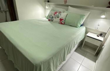 No Atalaia, Fort Poseidon rua do Atalho a 700 metros da praia do Atalaia, apartamento novo decorado, varanda, sala de estar e jantar, 02 suítes, 03 banheiros, lavanderia, cozinha, piscina, churrasqueira, salão de jogos, vista parcial das dunas e mar - Photo 36