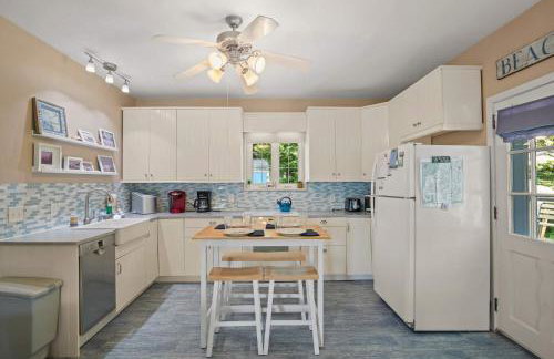 Updated Beach House Deck Outdoor Shower! - Foto 7