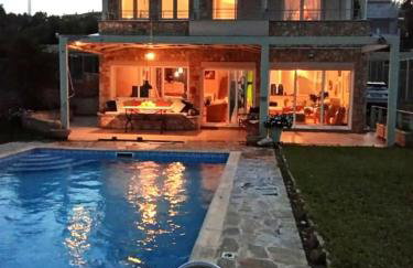Spacious, Shiny, SeaView Villa, in Theologos - Foto 1