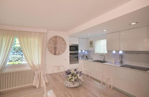 Summer Luxury Apartment Adults Only - Photo 34