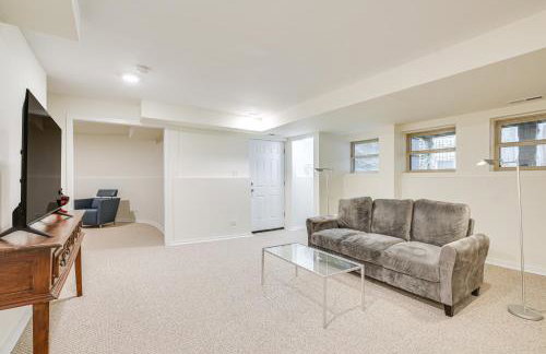 Walk to Lake Michigan Chicago Apt with Yard - Photo 6