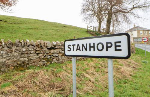 Flat Above 27 - Photo 29