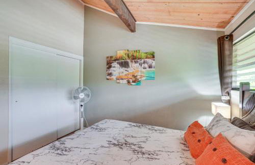 Molokai Island Loft Lanai, Pool and Walk to Beach! - Foto 15