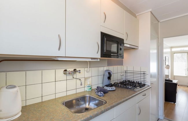 Apartment in Flushing Near Vlissing Beach - Photo 3