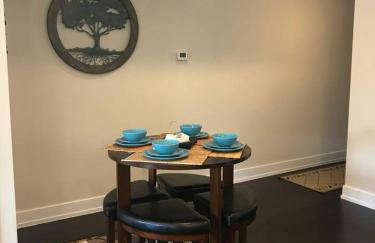 Entire Extra Large Luxury 3 Bedrooms Condo - Photo 7