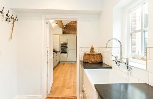 Pond Cottage - Photo 9