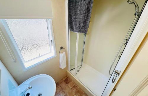 2 Bedroom Caravan GW39, Thorness Bay, Isle of Wight, Dog Friendly - Foto 6