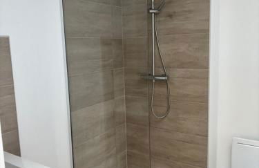 Beau T2 moderne et calme - gare & centre - idéal pro-couple-famille - Foto 10