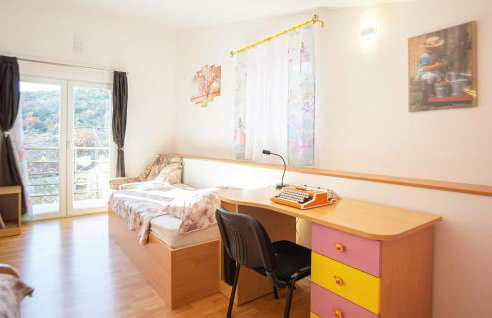 3 Bedroom Pet Friendly Home In Neoric - Foto 24