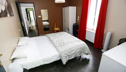 F3 80 m2 Longére plain pied au centre auxonne. - Foto 4