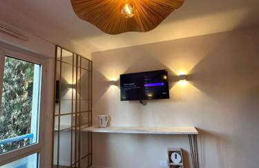 Studio MBS 2- Cosy, Tramway, Wifi, Parking, Equipé - Foto 49