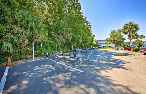 Pool Access and Lanai Riverfront Welaka Condo! - Foto 26