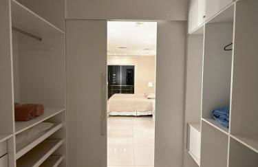 Marina's Praia Itaipu - Foto 24