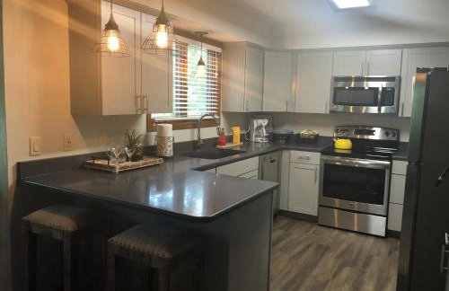 37DPD - Forest view, log-sided two bedroom, two bath condo on Lake Ouachita - Photo 8