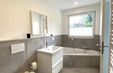 `Achterdeck` moderne & hochwertige Hausscheibe in Sackgassenlage! - Foto 13