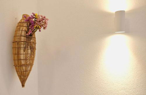 Peaceful & Spacious Apt with Parking & Queen Bed - Foto 8