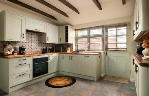 Homestead - Cosy Cotswolds Cottage with Hot Tub - Foto 22