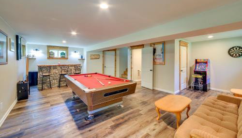 Champion Vacation Rental with Fire Pit! - Foto 2