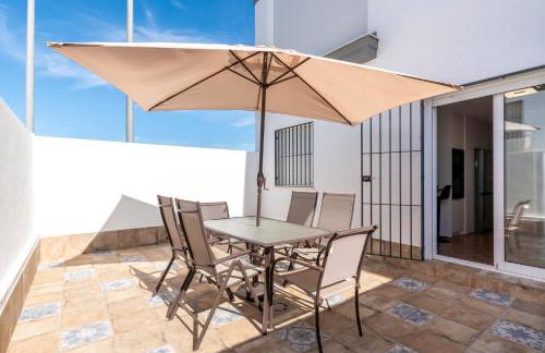 Amplio y luminoso chalet en Gerena, para familias o grupos - Foto 30