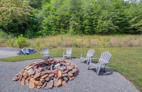 Peaceful Bluff City Retreat with Fire Pit and Grill - Foto 24