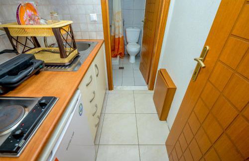 Cozy 'koukou' Discrete Apartment in Orestiada - Foto 21