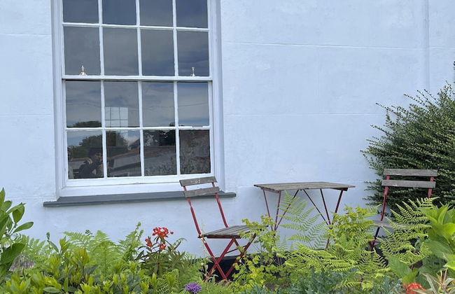 Beautiful 6-bed - Sleeps 12 - Stunning Views - Photo 34