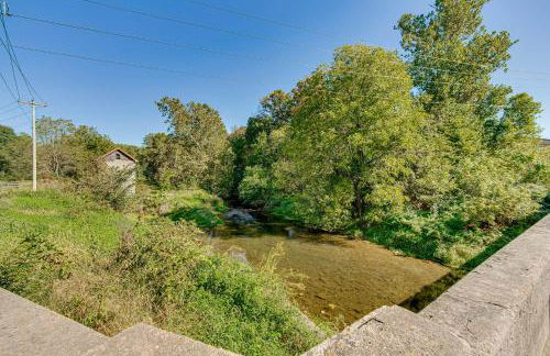 Walk to Creek Mount Joy Home with Peacocks On-Site! - Foto 23