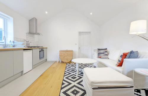 Little Maplewood, Tangmere - Foto 7