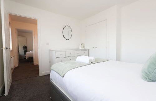 Contractor 4 Bed 2 BA 5 mins to Airport & Barry With Parking - Foto 44