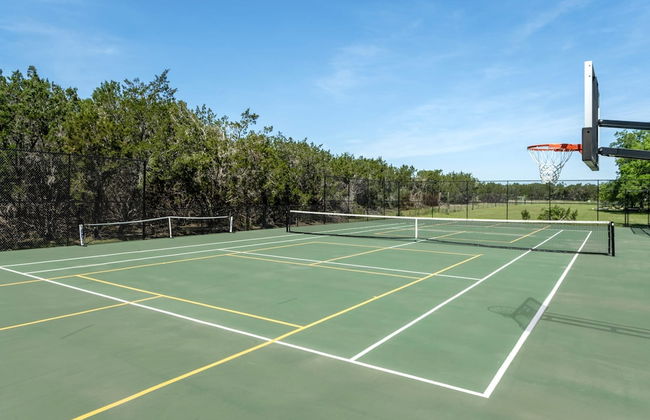 Upstay - Farmhouse on 10 Acres w Pool-tennis-games - Foto 5