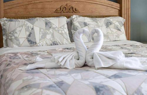 Newly Renovated Courtyard Villa - Foto 18