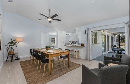 The Annabelle-- Bright 4 Bedroom Home, Heated Pool - Foto 34