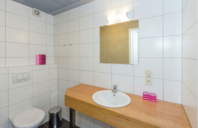 Comfy Home with Sauna Located near Forest - Foto 18