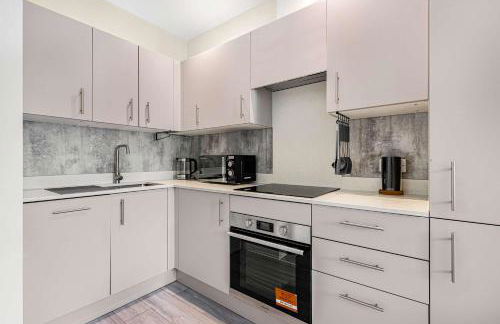 City Service Lets - Cheam Village 1 Bed Apartment with Free Parking - Direct London Transport Links - Foto 7