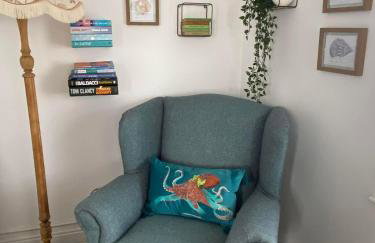 The Penthouse at Percy House Pet Friendly 2 Bedroom Apartment in Porthcawl Sleeps 4 people Located in the town centre - Foto 6