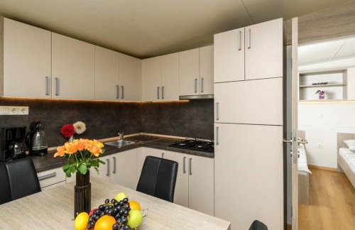 Cozy and Chic Little House with pool Ivinj - 5 - Foto 13